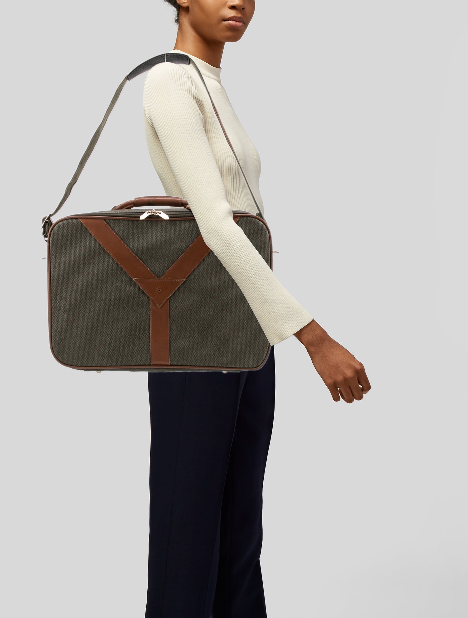 Yves Saint Laurent Signature Shoulder Bag Vintage