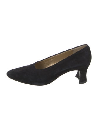 Yves Saint Laurent Suede Pumps