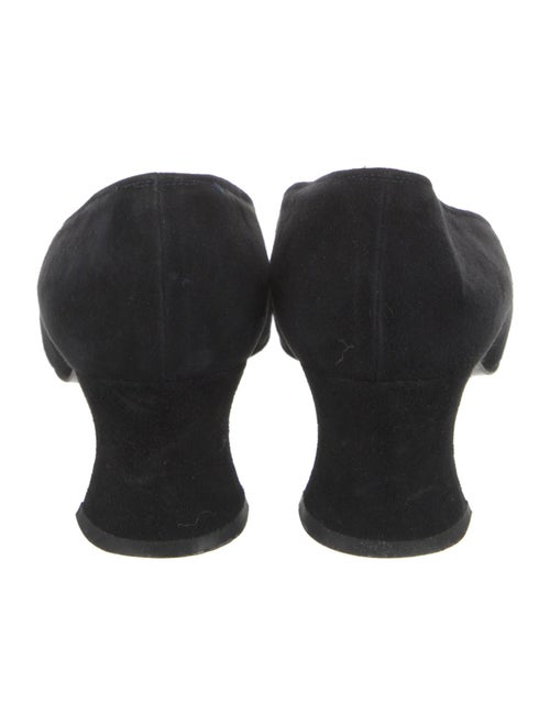 Yves Saint Laurent Suede Pumps