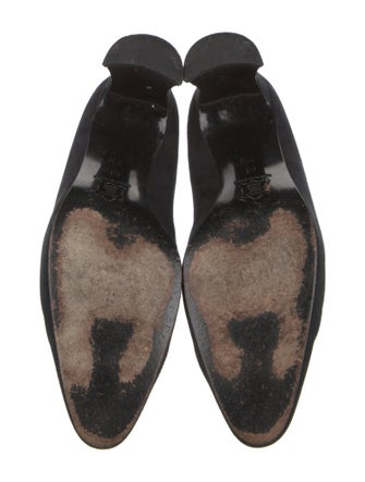 Yves Saint Laurent Suede Pumps