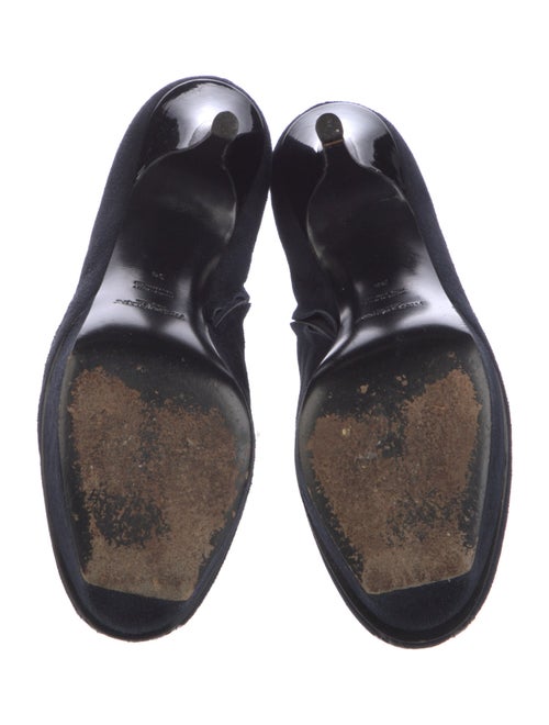 Yves Saint Laurent Suede Pumps