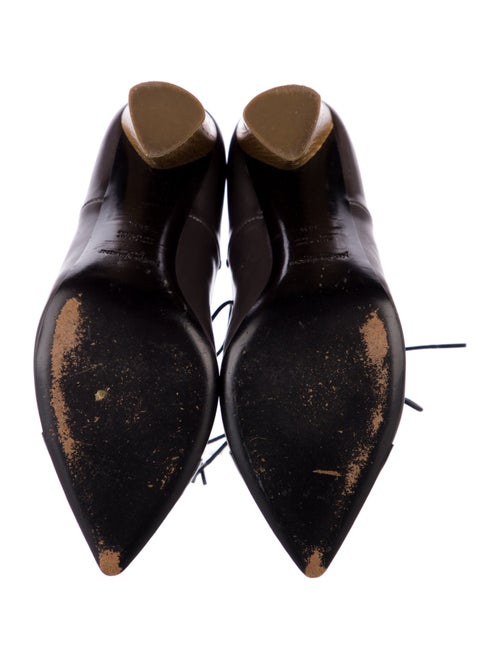 Yves Saint Laurent Leather Pumps