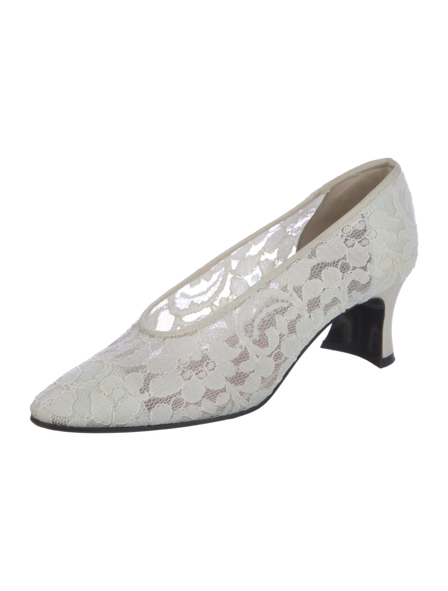 Yves Saint Laurent Lace Lace Pattern Pumps