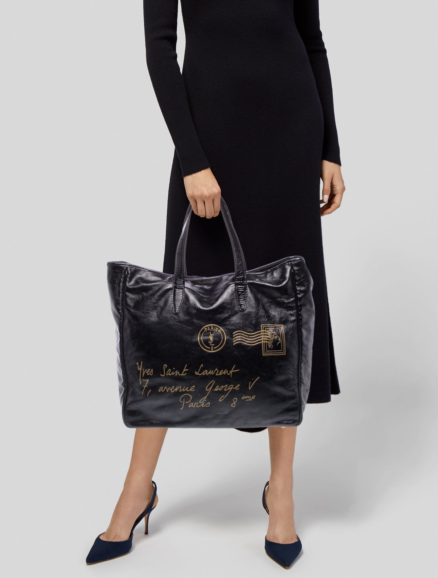 Yves Saint Laurent Signature Tote
