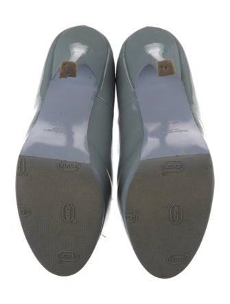 Yves Saint Laurent Patent Leather Pumps