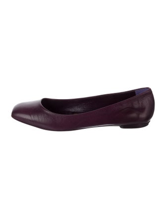 Yves Saint Laurent Leather Flats