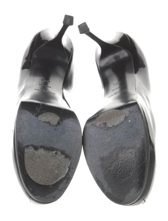 Yves Saint Laurent Patent Leather Pumps