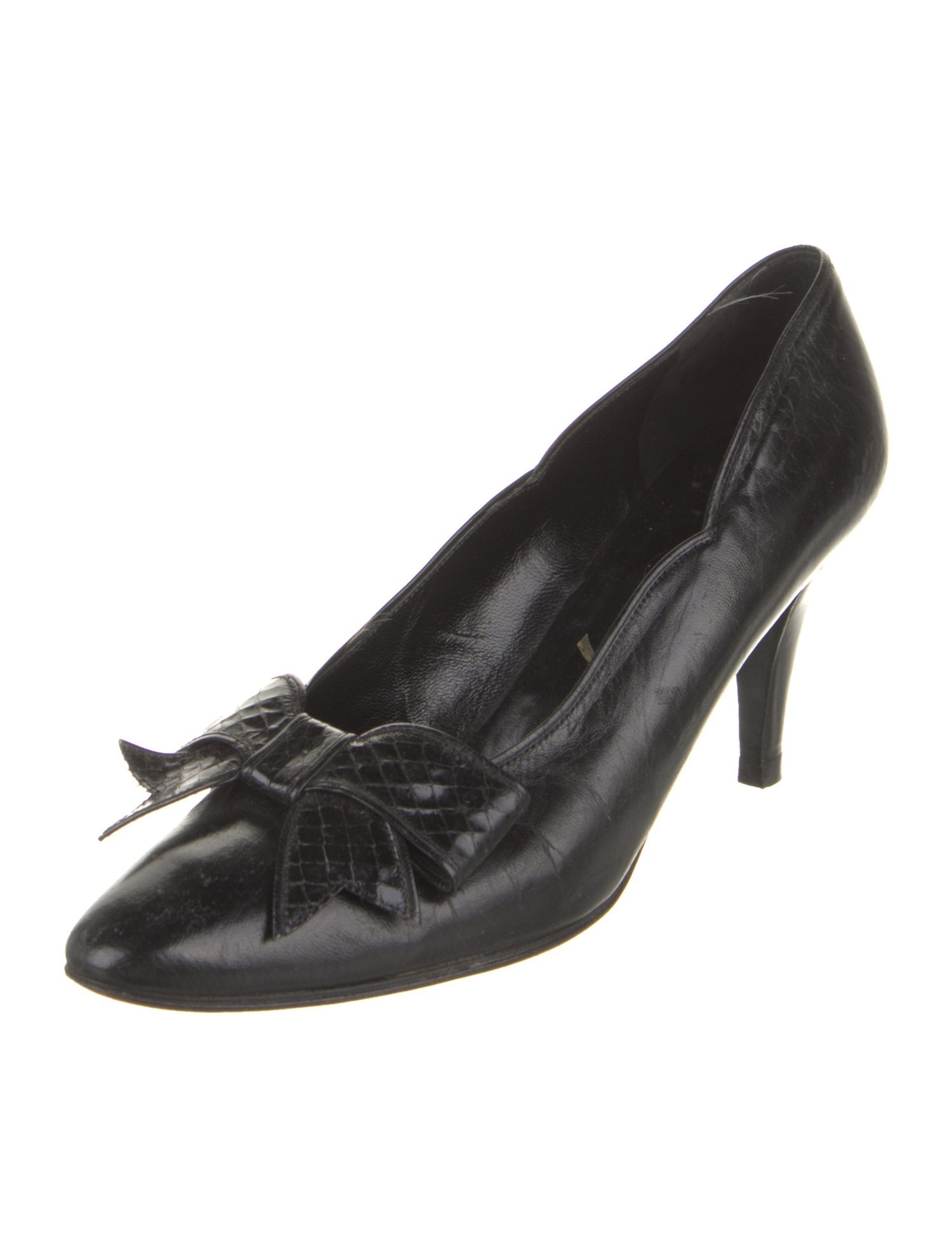 Yves Saint Laurent Leather Bow Accents Pumps