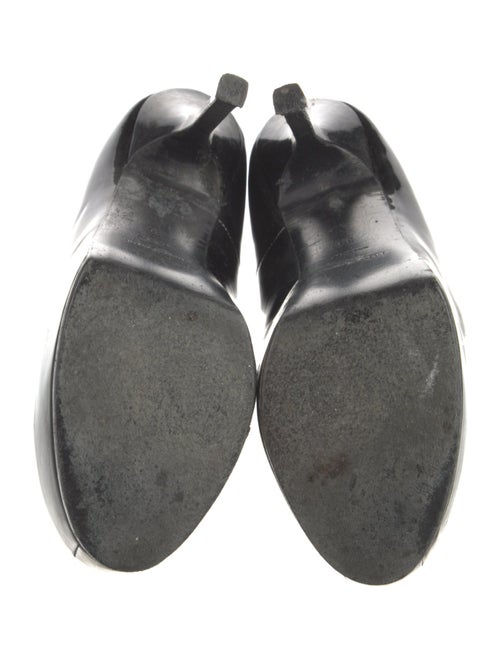 Yves Saint Laurent Patent Leather Pumps