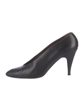 Yves Saint Laurent Leather Pumps