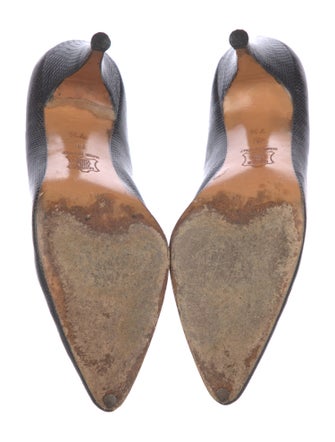 Yves Saint Laurent Leather Pumps