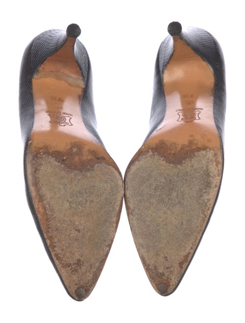 Yves Saint Laurent Leather Pumps
