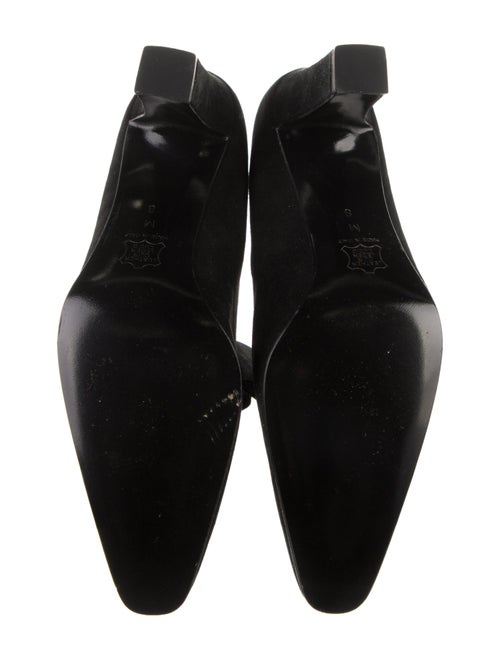 Yves Saint Laurent Suede Pumps