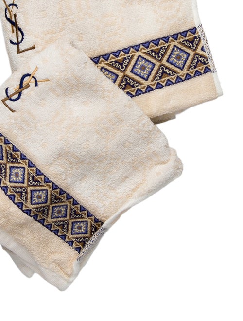 Yves Saint Laurent 2-Piece Towel Set