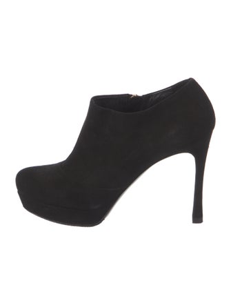 Yves Saint Laurent Suede Pumps