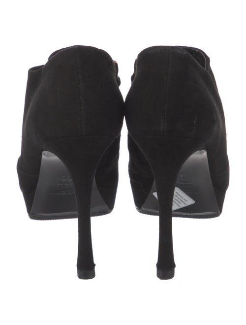Yves Saint Laurent Suede Pumps