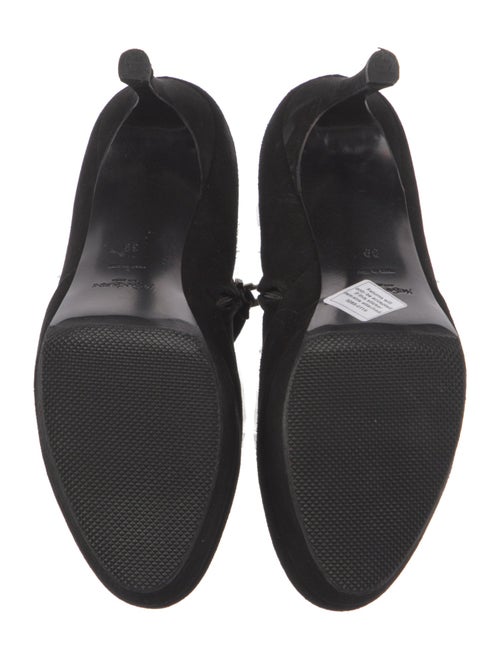 Yves Saint Laurent Suede Pumps