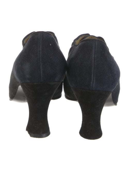 Yves Saint Laurent Suede Pumps