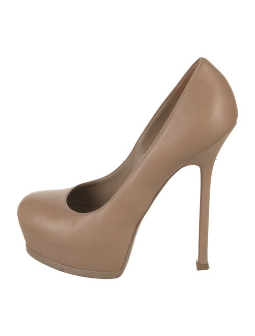 Yves Saint Laurent Leather Pumps
