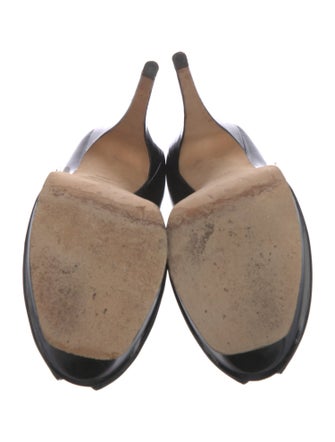 Yves Saint Laurent Patent Leather Pumps