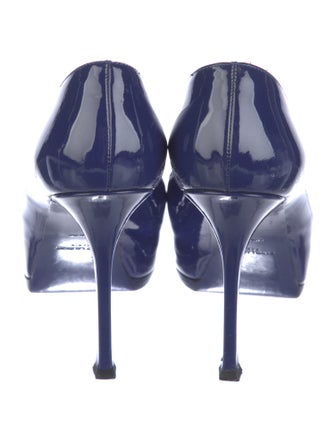 Yves Saint Laurent Patent Leather Pumps