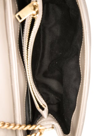 Saint Laurent Signature LouLou Small 2022