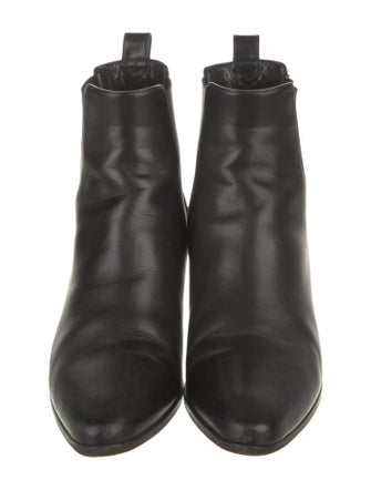 Yves Saint Laurent Leather Chelsea Boots