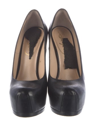 Yves Saint Laurent Leather Pumps