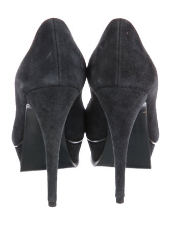 Yves Saint Laurent Suede Pumps
