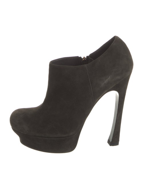 Yves Saint Laurent Suede Pumps