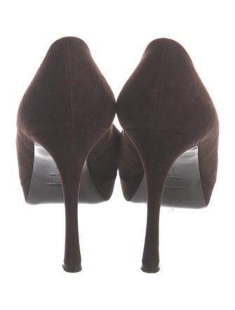 Yves Saint Laurent Suede Pumps