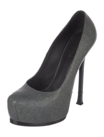 Yves Saint Laurent Leather Pumps