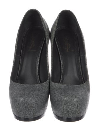 Yves Saint Laurent Leather Pumps