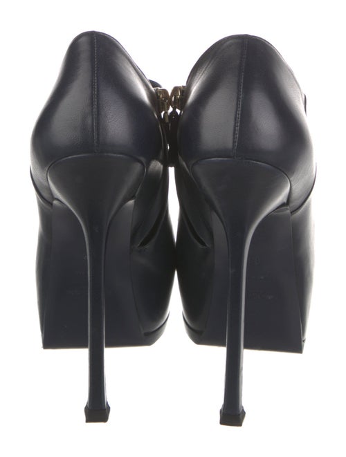 Yves Saint Laurent Leather Pumps