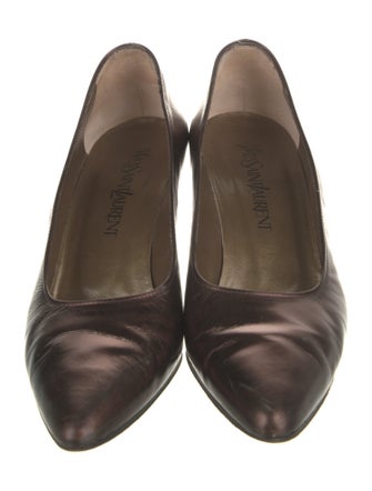 Yves Saint Laurent Leather Pumps