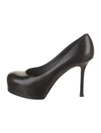 Yves Saint Laurent Leather Pumps