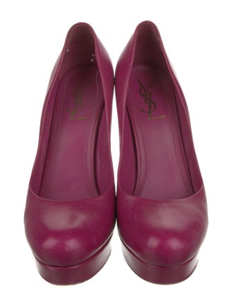 Yves Saint Laurent Leather Pumps