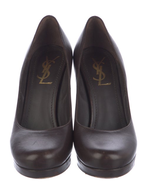 Yves Saint Laurent Leather Pumps