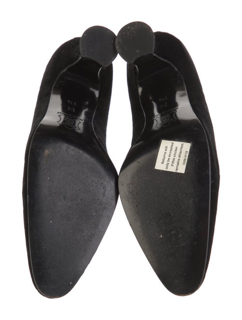 Yves Saint Laurent Velvet Pumps