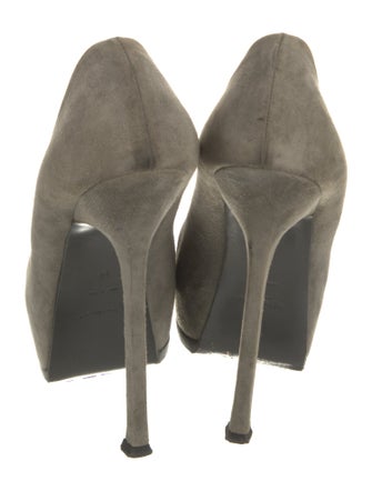 Yves Saint Laurent Suede Pumps