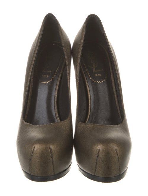 Yves Saint Laurent Leather Pumps