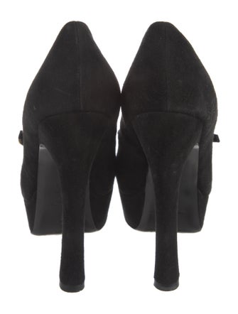 Yves Saint Laurent Suede Pumps