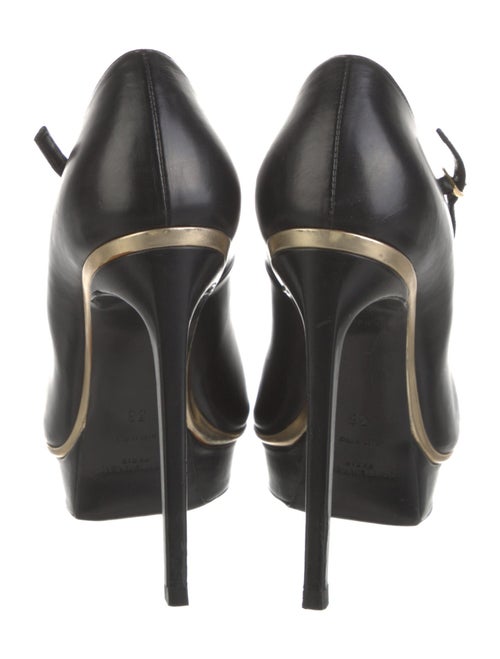 Yves Saint Laurent Leather Pumps