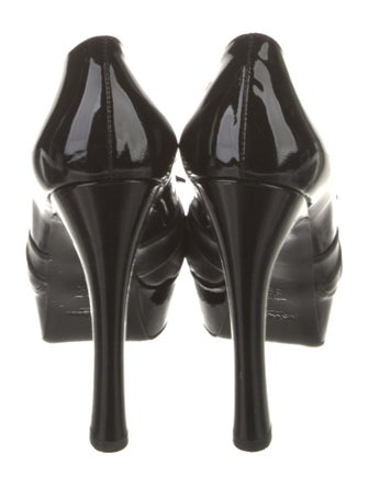Yves Saint Laurent Patent Leather Bow Accents Pumps