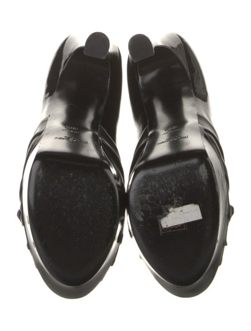 Yves Saint Laurent Patent Leather Bow Accents Pumps