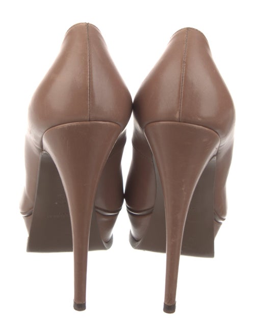 Yves Saint Laurent Leather Pumps