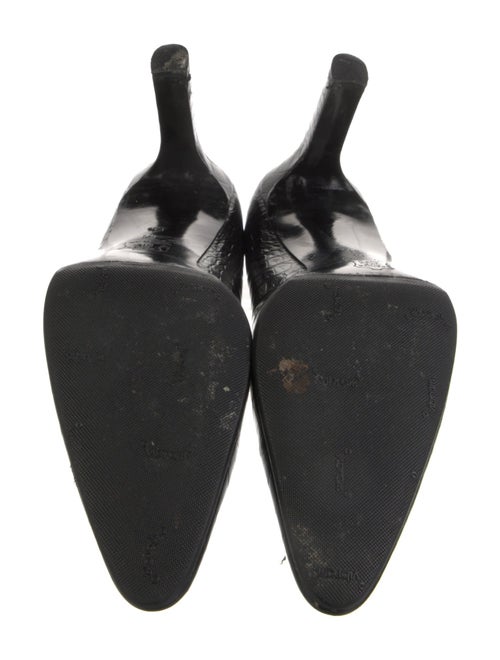 Yves Saint Laurent Leather Pumps