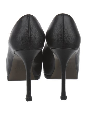 Yves Saint Laurent Leather Pumps
