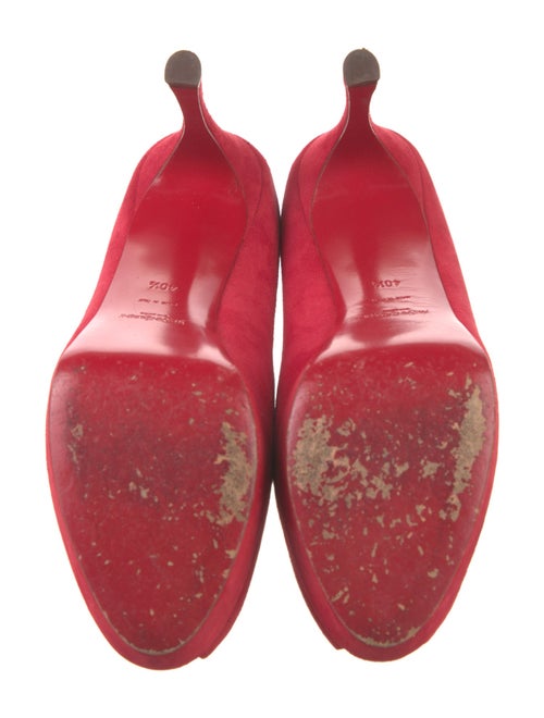 Yves Saint Laurent Suede Pumps
