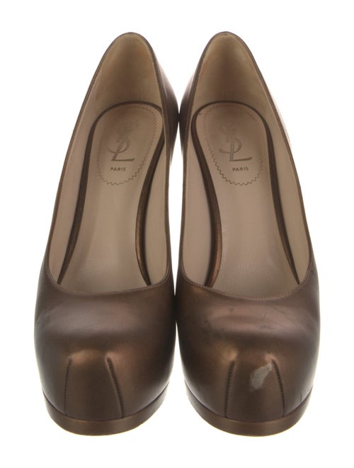 Yves Saint Laurent Leather Pumps